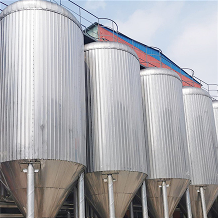 Large scale beer brewing equipment-more than 60 years experience