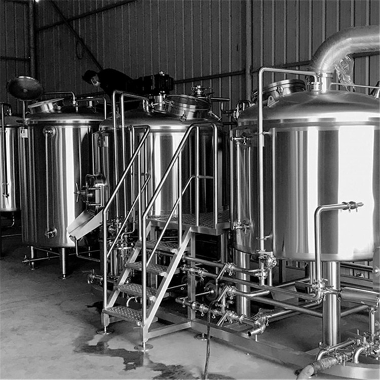 4 vessel brewhouse of beer brewing equipment