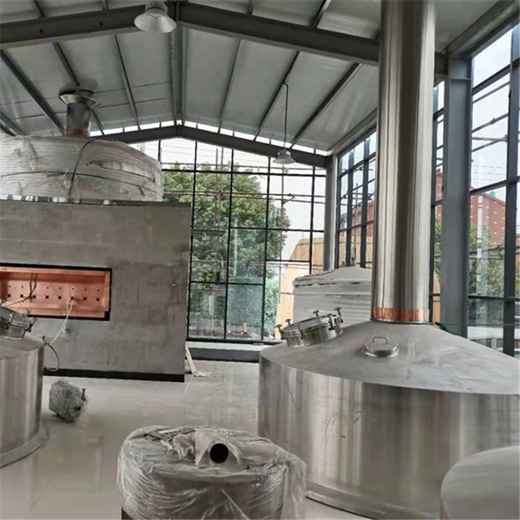 Large scale beer brewing equipment-more than 60 years experience